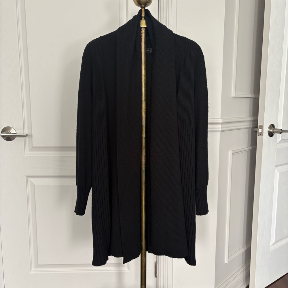 Chic Black Cardigan